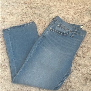 Madewell Women's mid rise kick out jeans- cropped in Light Blue